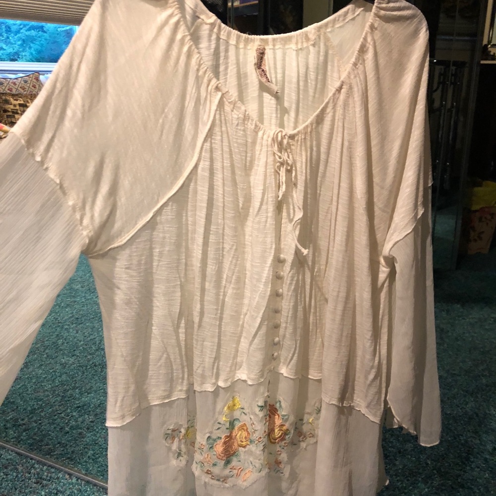 Free people white bohemian flowy top